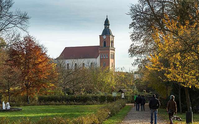 Die Stadtpfarrkirche in Buckow Die Stadtpfarrkirche in Buckow