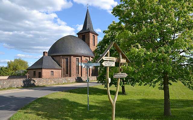Kirche in Kunersdorf im Oderbruch Kirche in Kunersdorf im Oderbruch