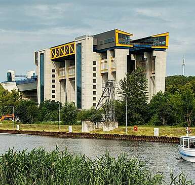Schiffshebewerke Niederfinow am Finowkanal